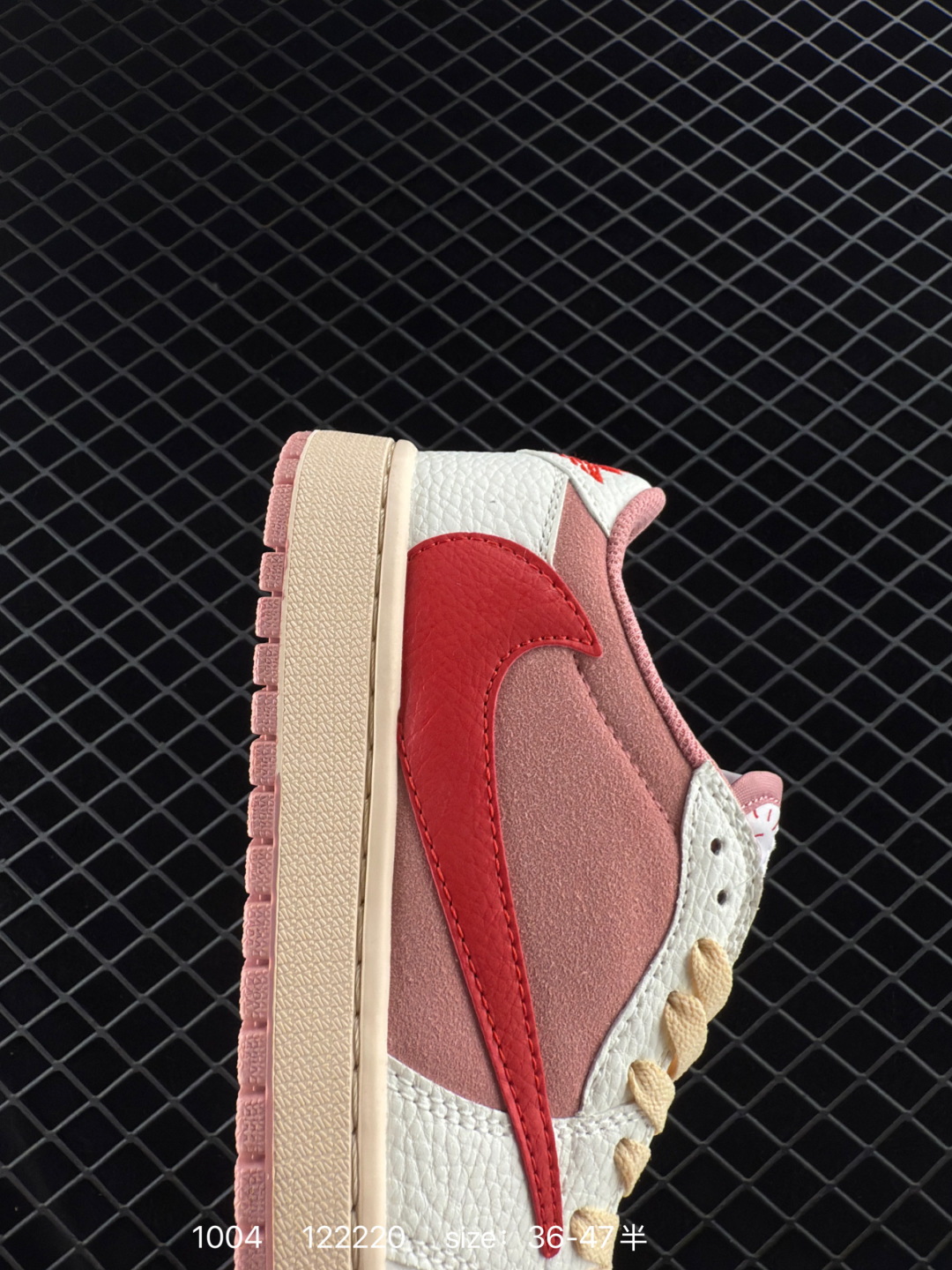 Travis Scott x Air Jordan 1 Low